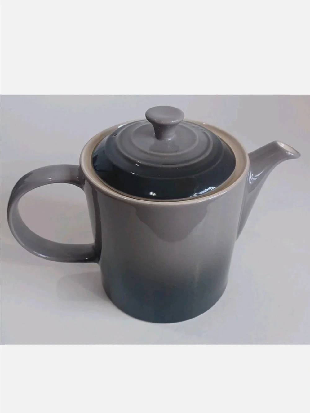 New -  Le Creuset Stoneware Grand Teapot 1.3 Liter in Flint Gray Brown Gradient